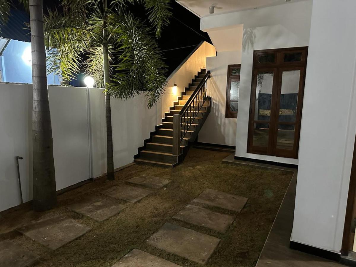 Trinco Waves - Housity