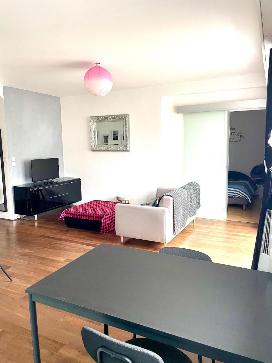 Charmant appartement en bord de Cher - Housity