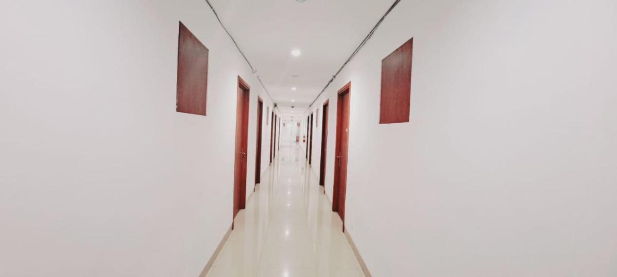 TOS Hotel and Convention Hall Tangerang - Housity