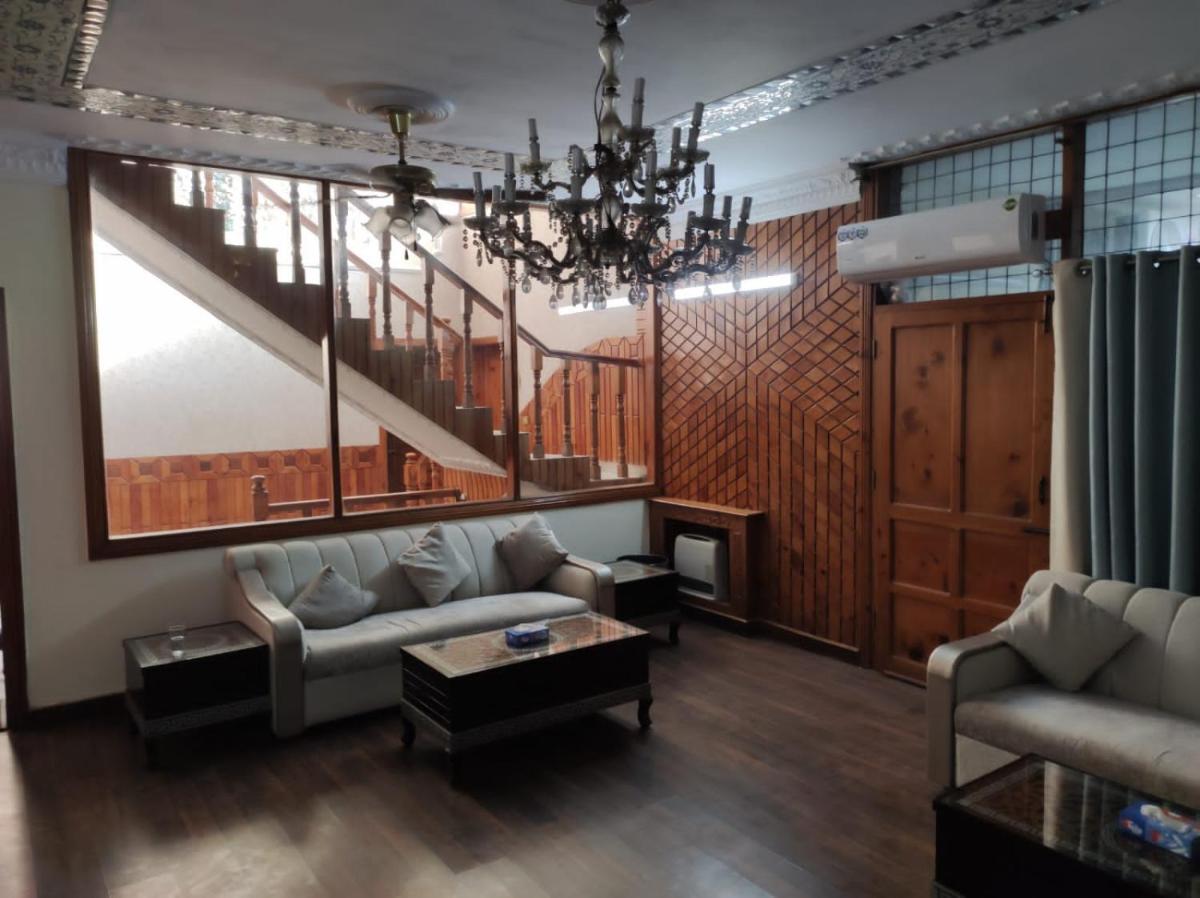 Askari Gold Crest - Housity