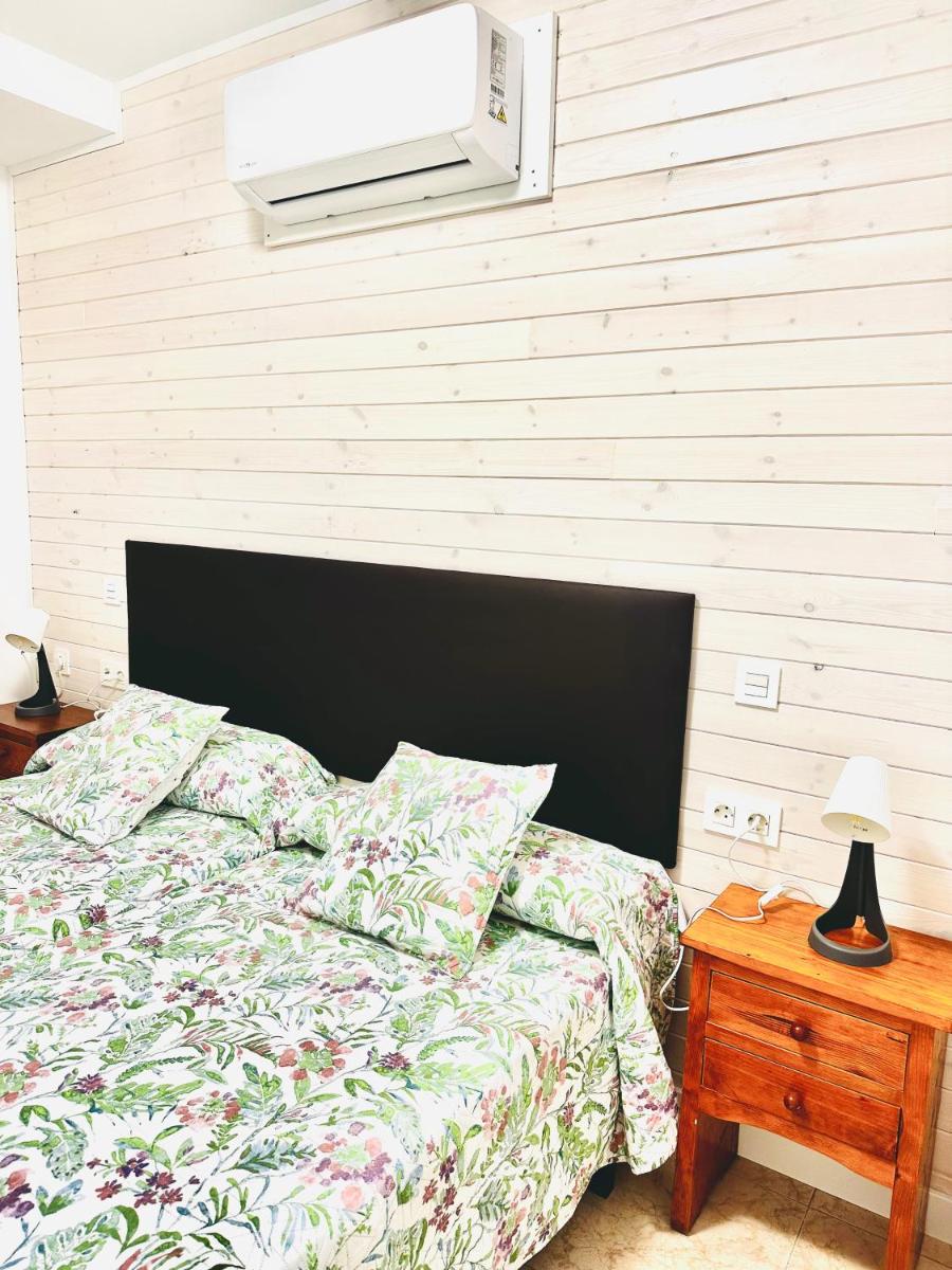Hostal La Taberna - Housity