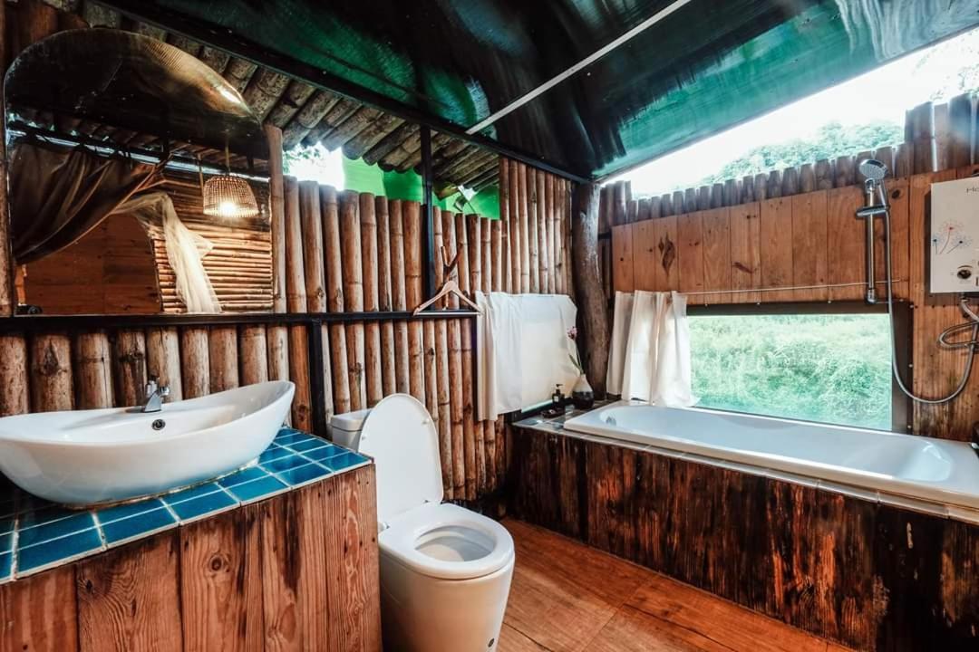 The River whisper - Housity