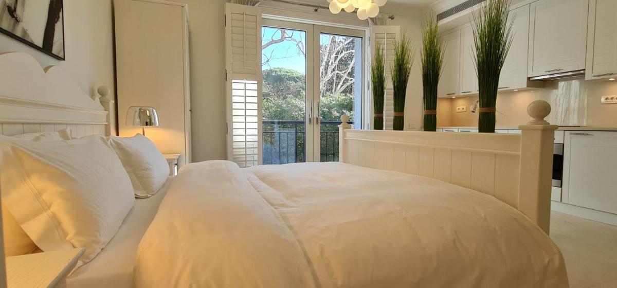 Porto Montenegro Studio - Housity
