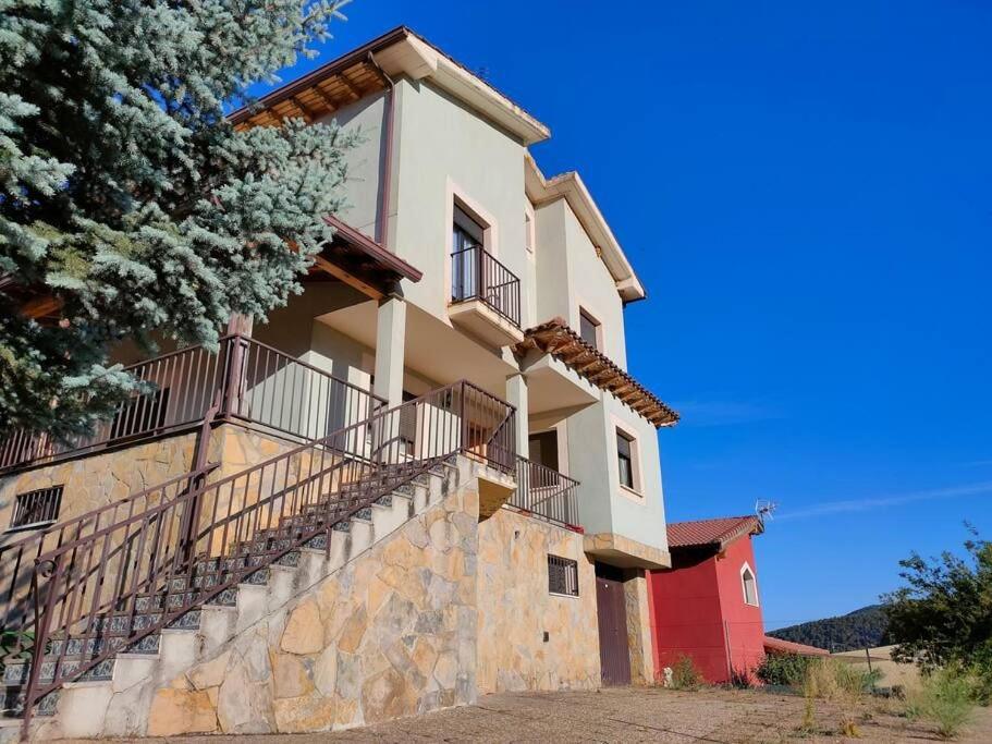 Vivienda de Uso Turístico en entorno maravilloso - Housity