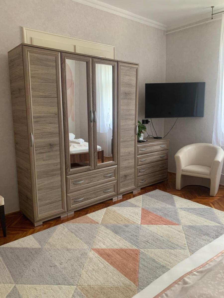 Szent István Apartman - Housity