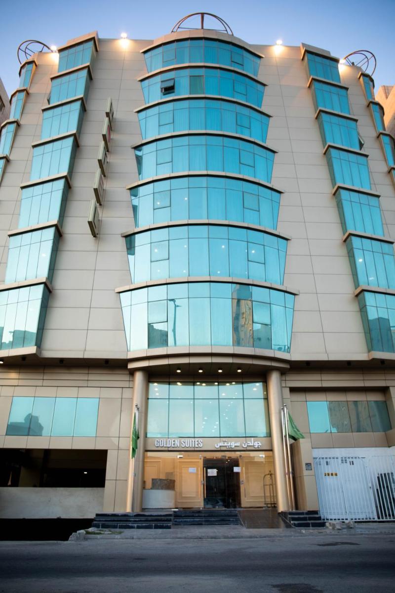 Golden Suites - Housity