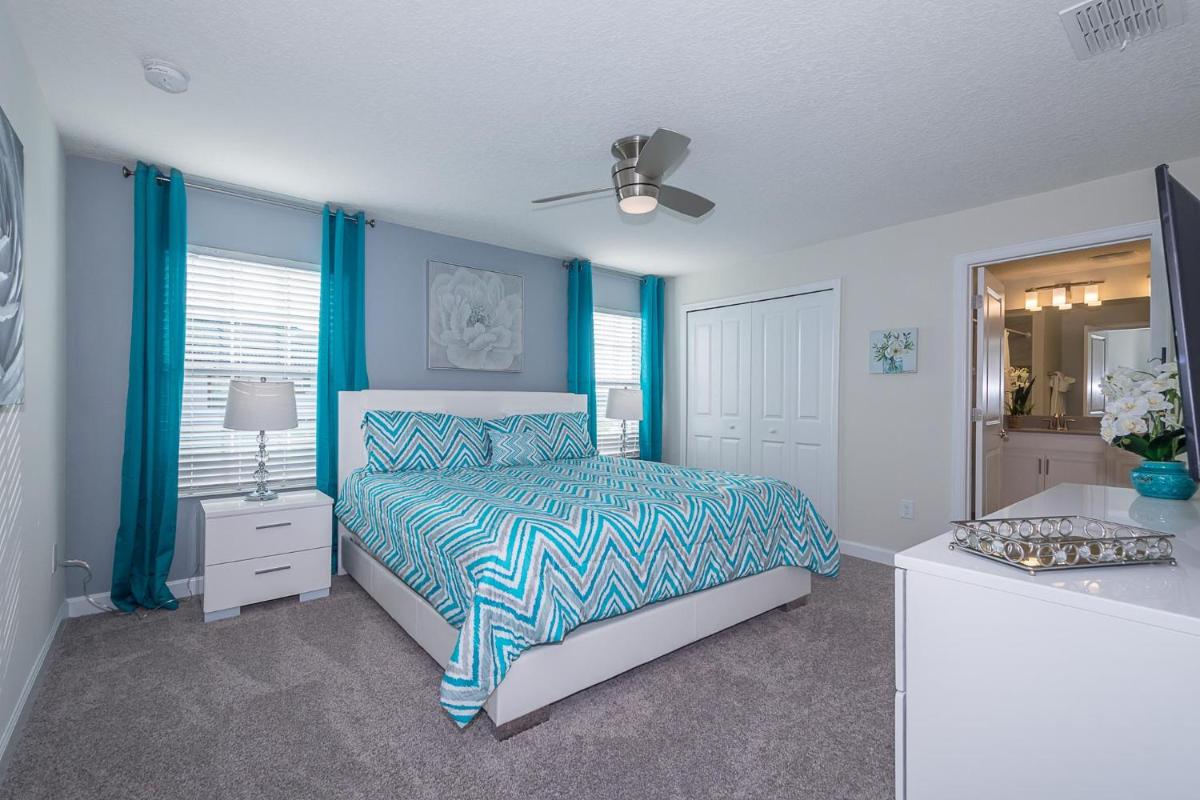 4927PG TOWNHOUSE 4 BEDROOMS & 3 BATHROOMS + POOL - Housity