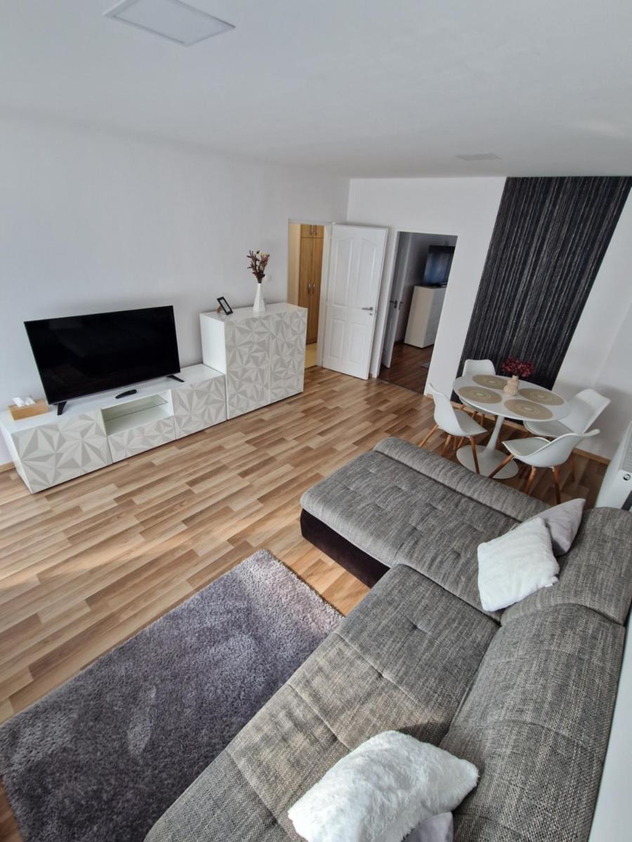 Mátrix apartman - Housity