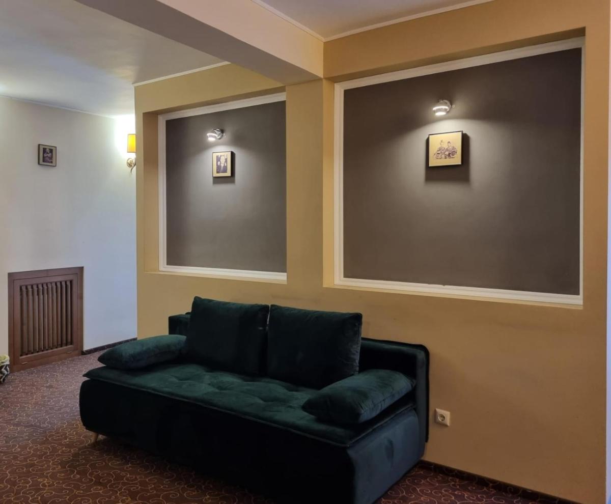 Topaz Boutique - Housity
