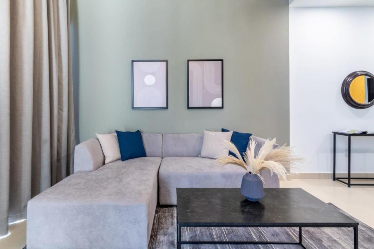 Silkhaus spacious central Downtown 1BDR in new tower - Housity