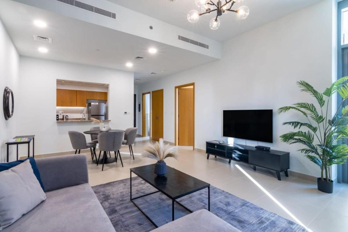 Silkhaus spacious central Downtown 1BDR in new tower - Housity