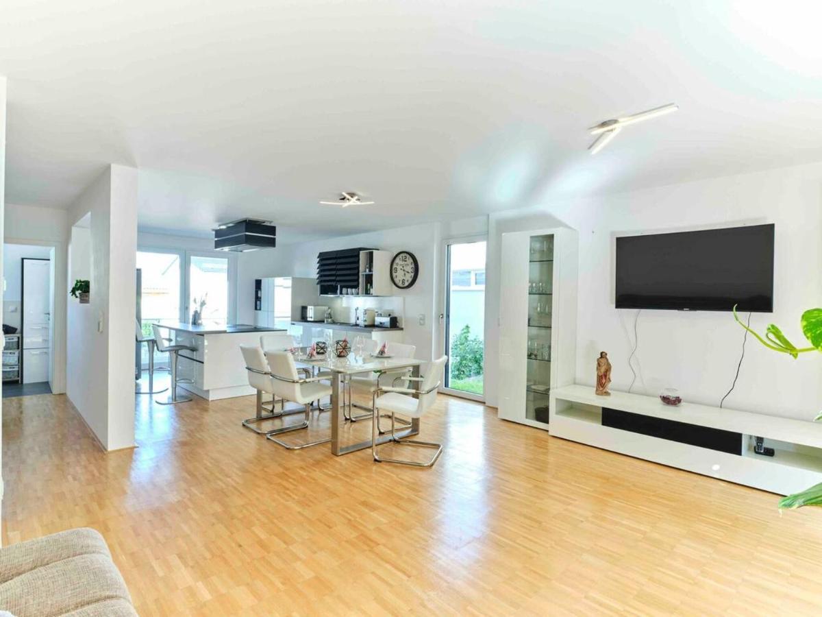 Welcoming house in Bodman-Ludwigshafen with charming garden - Housity