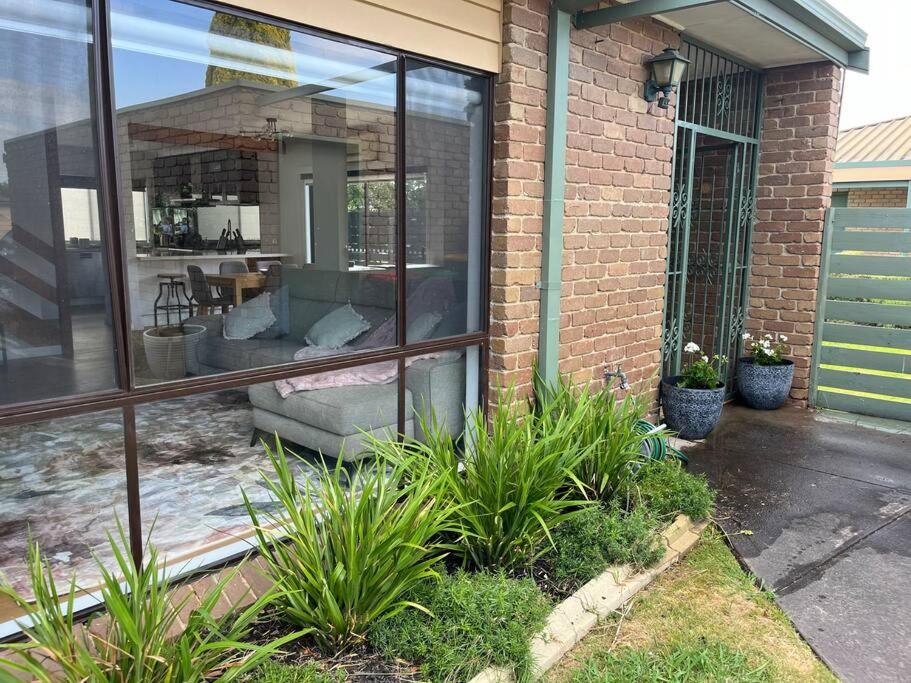 3 Bedroom Home in Cheltenham - Housity