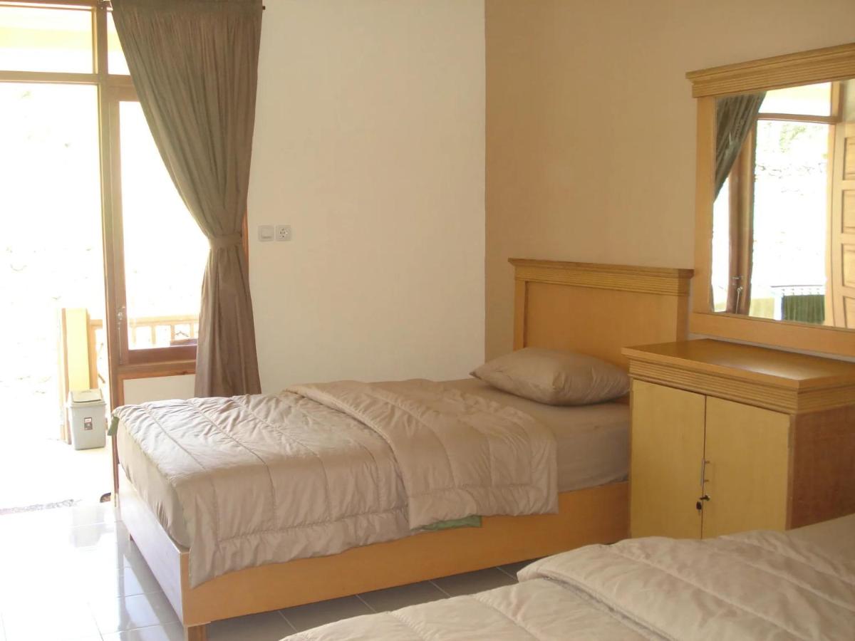 Lembah Rinjani Villa & Resto Syariah by ecommerceloka - Housity