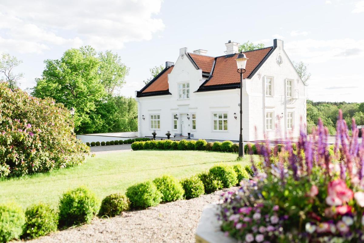 Vidbynäs Gård & Konferens - Housity