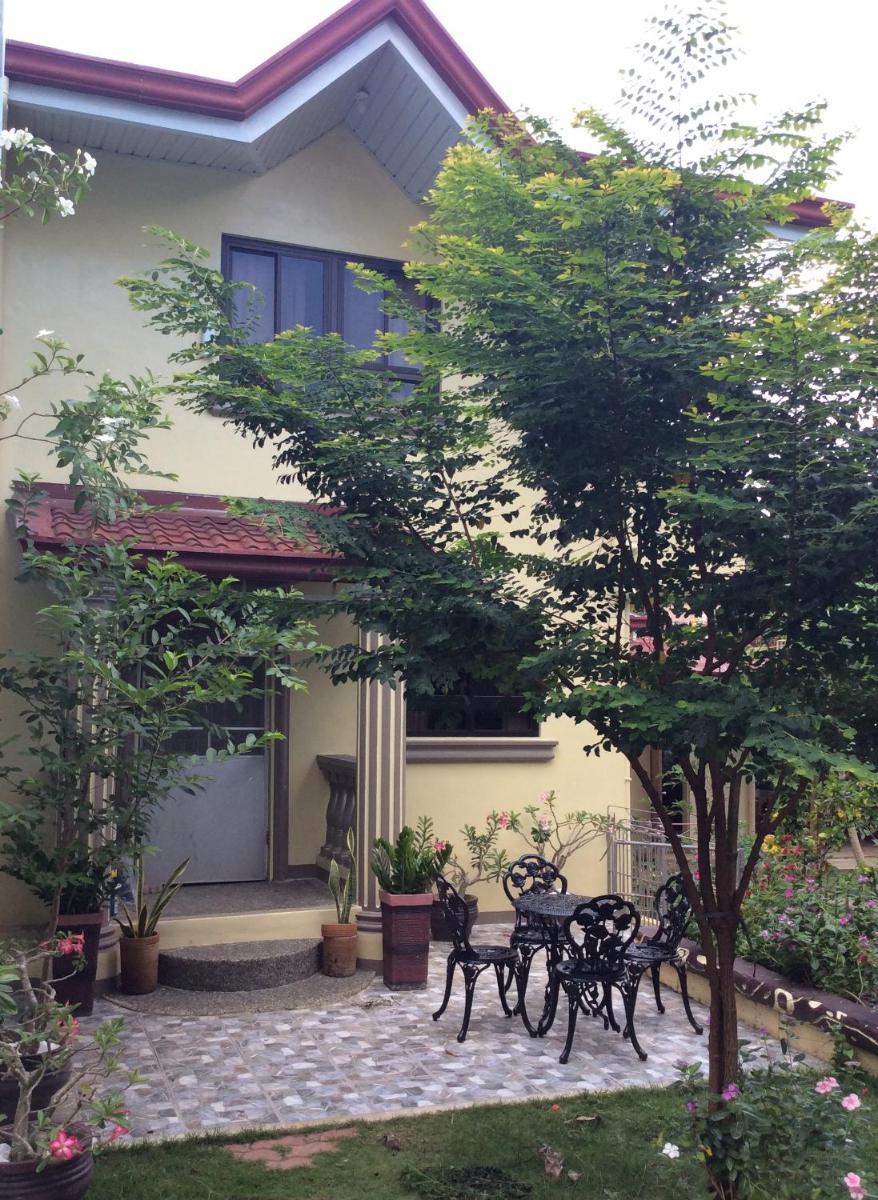Hundred Islands Guest House - Housity