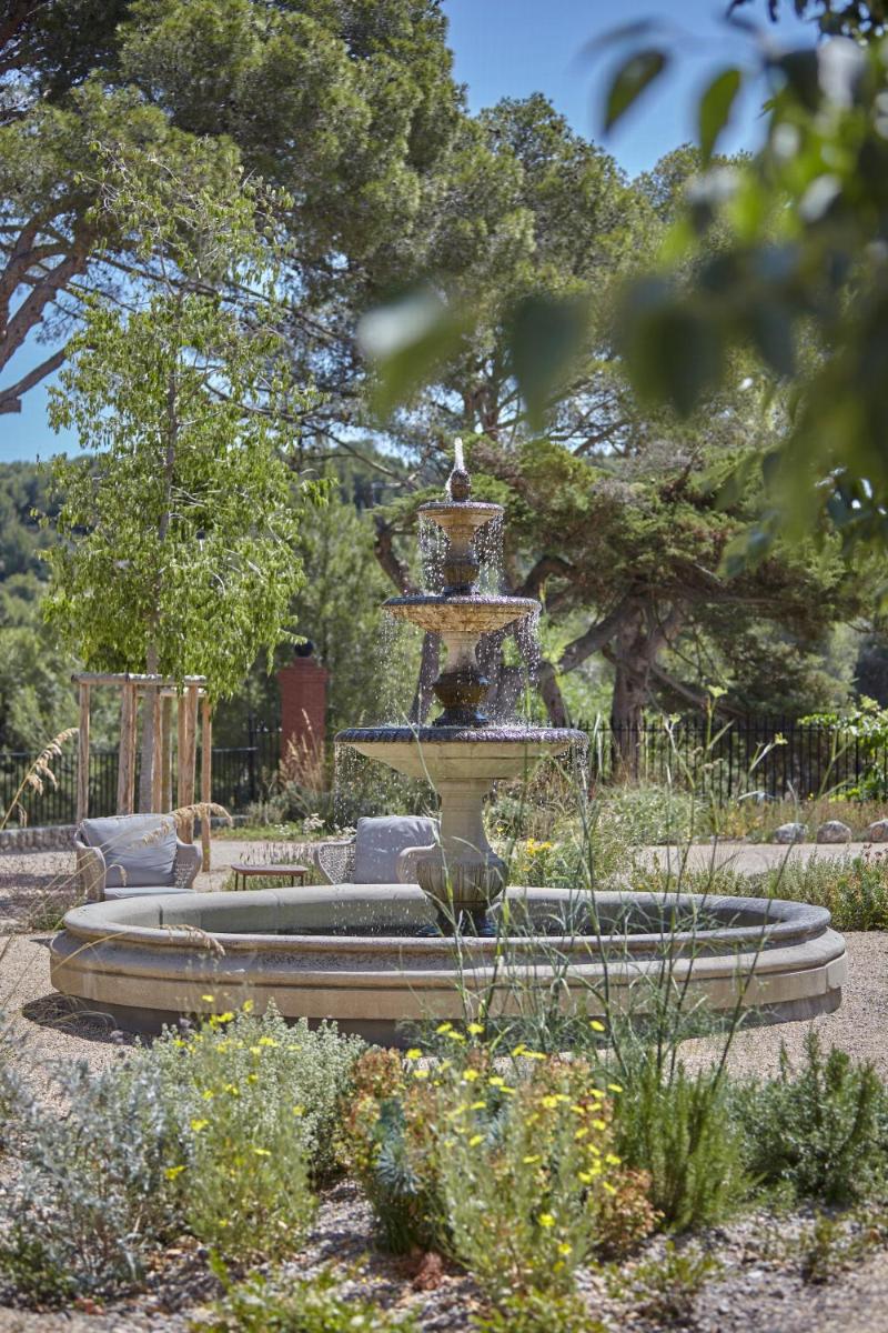Jardin de l'établissement Château Capitoul