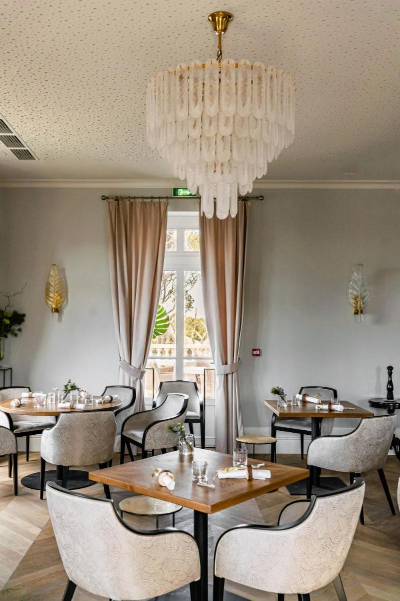 Coin salon dans l'établissement Château Capitoul