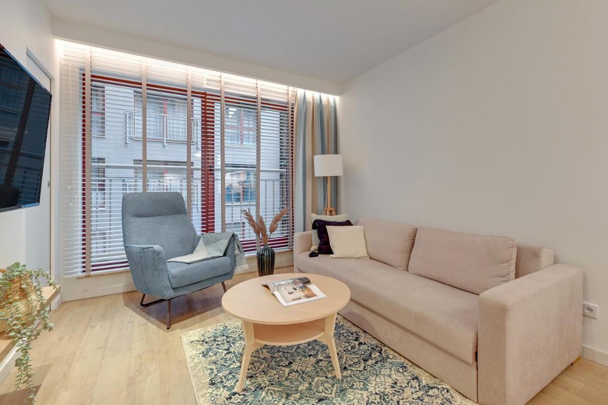 Downtown Apartments Waterlane Island -Riverview Pool, SPA, Gym & Parking - Housity