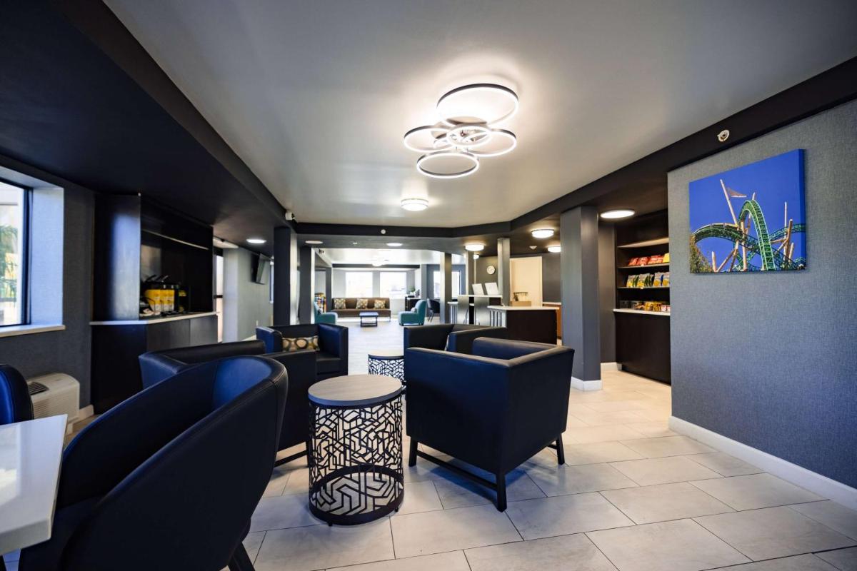 La Quinta Inn by Wyndham Tampa Near Busch Gardens - Housity