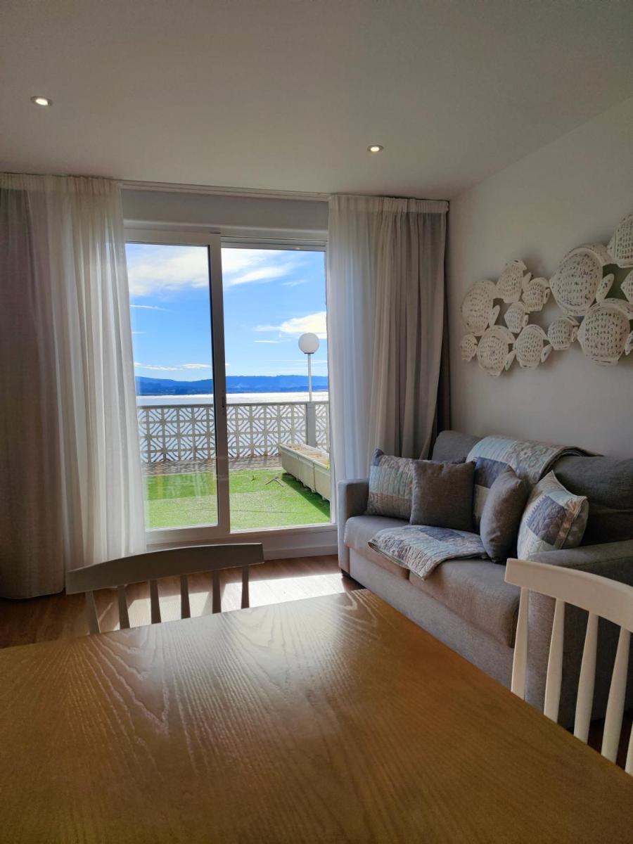 Apartamentos La Toja - Housity