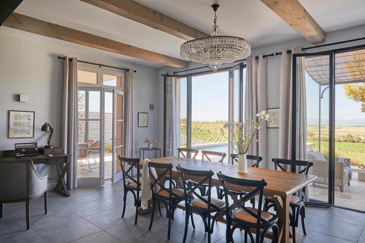 Coin salon dans l'établissement Château Capitoul