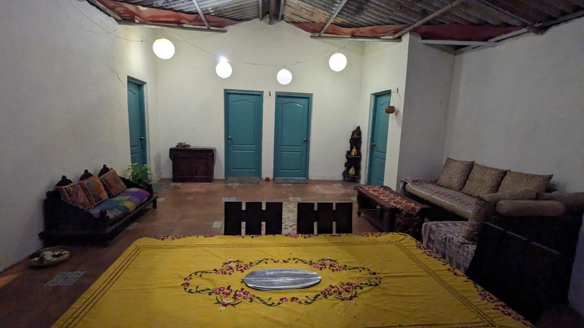 The Banana leaf - Housity