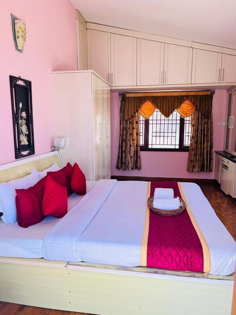 Costa Cliff - Housity