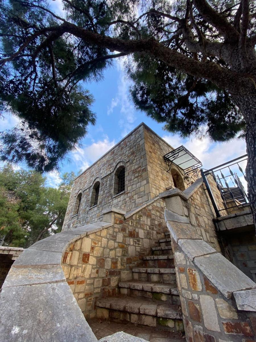 Castle Suite - Housity