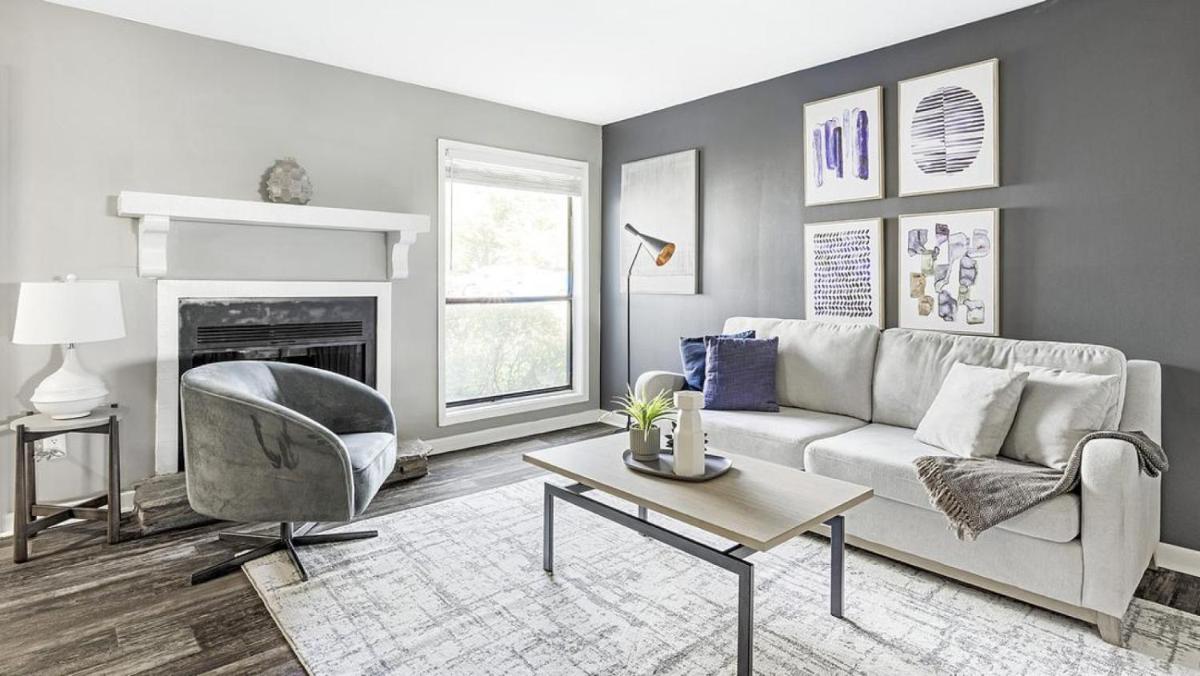 Landing Modern Apartment with Amazing Amenities (ID1002X045) - Housity