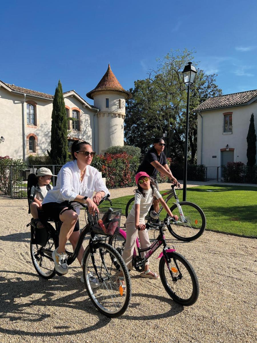 Clients de l'établissement Château St Pierre de Serjac