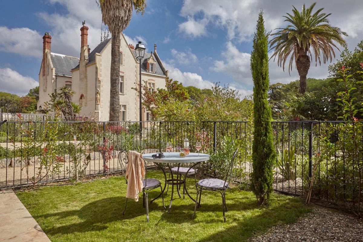 Jardin de l'établissement Château St Pierre de Serjac