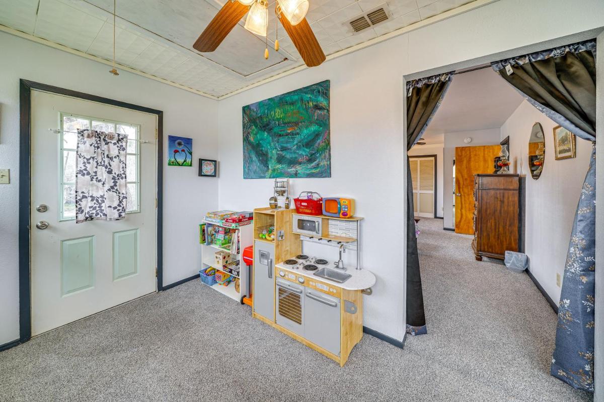 Cozy Kerrville Guest Cottage Near Guadalupe River! - Housity