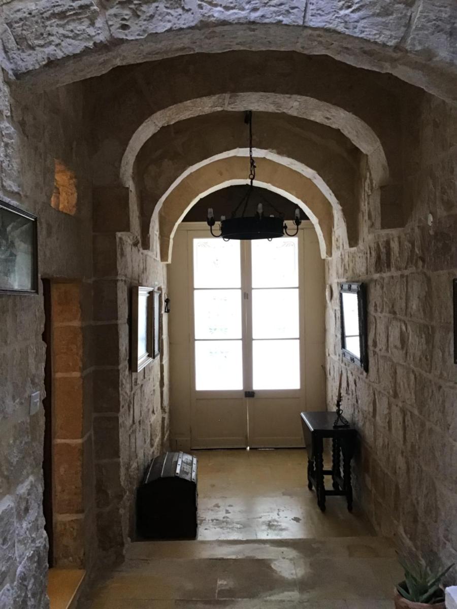 Charming 17th Cent House of Character in the famous 3 Cities, right next to Valletta - Housity