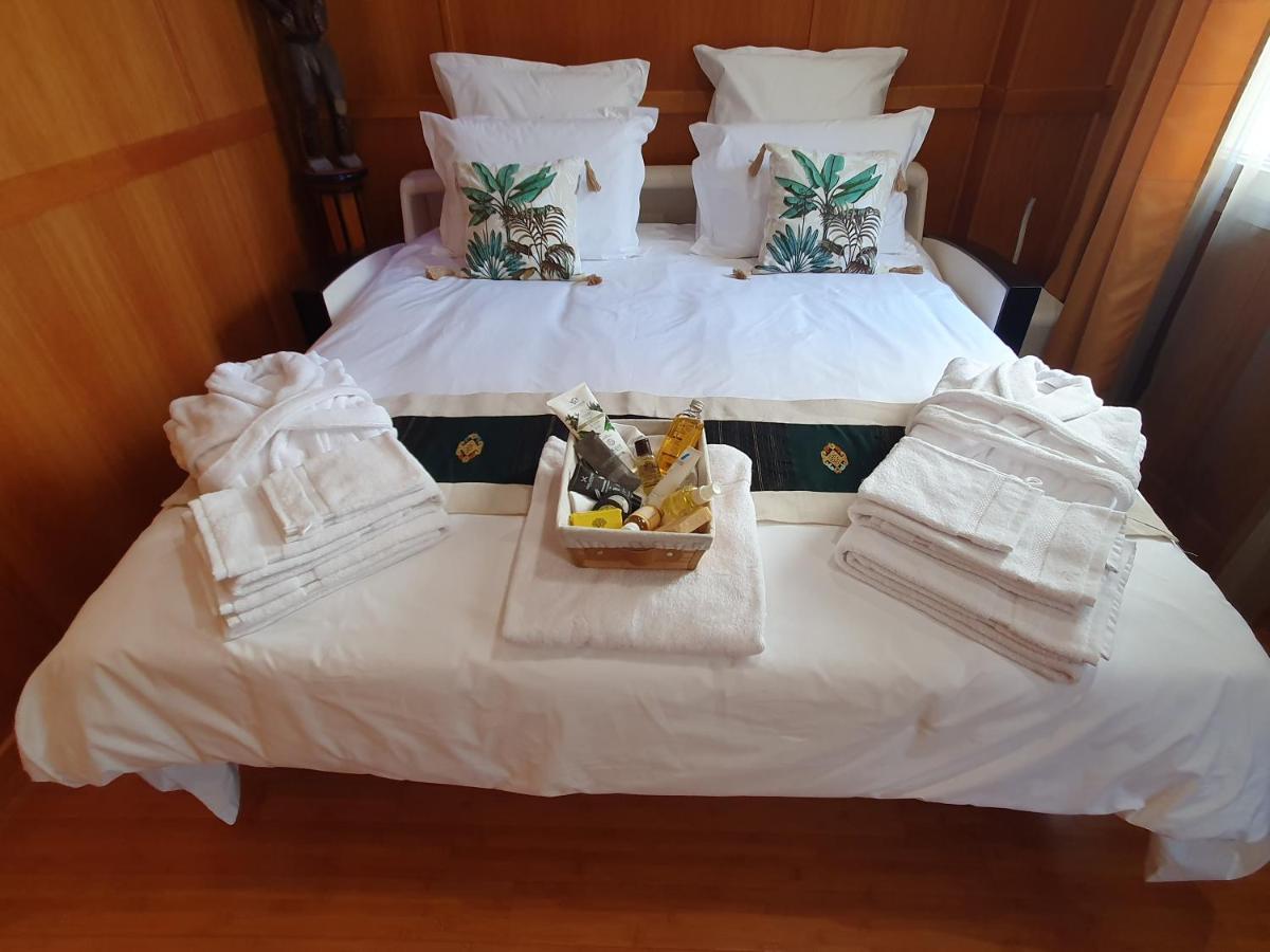 Chambre privée avec petit déjeuner dans maison de ville - Saint mandé- Paris - Housity