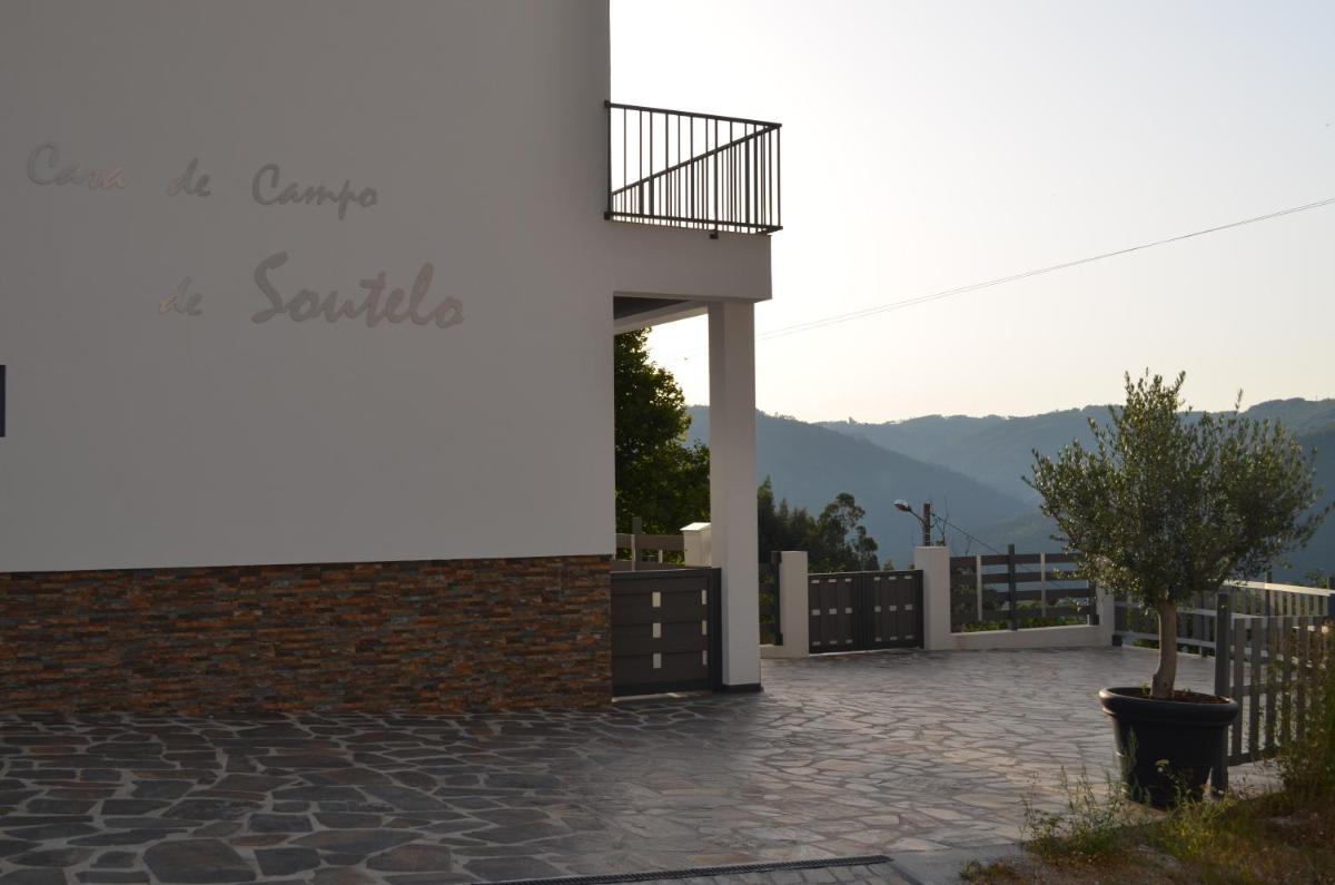 Casa de Campo de SOUTELO - Housity