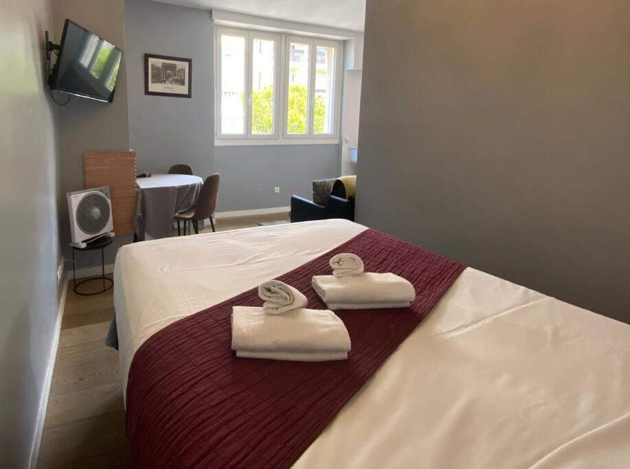 studio BORDEAUX CHARTRONS (3) - Hizvo
