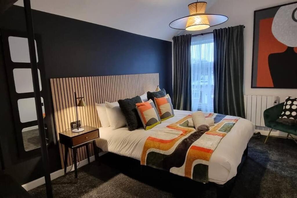 Super Stylish Apartment in Urmston Flat 3 - Housity