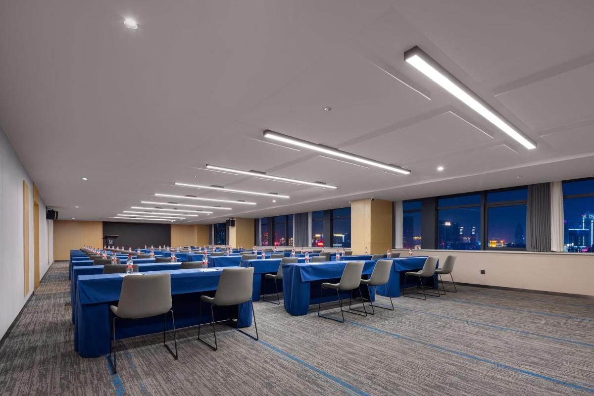 Suitetrails - Holiday Inn Express Changsha Broadcasting Center