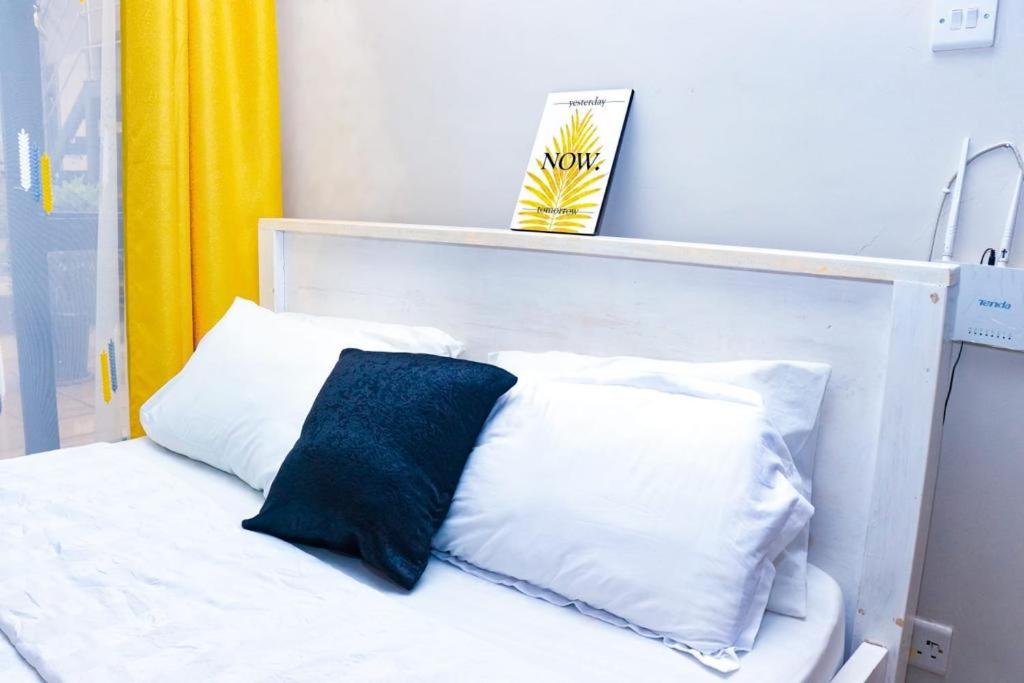 Suitetrails - KiKat FURNISHED STUDIO APARTMENTS