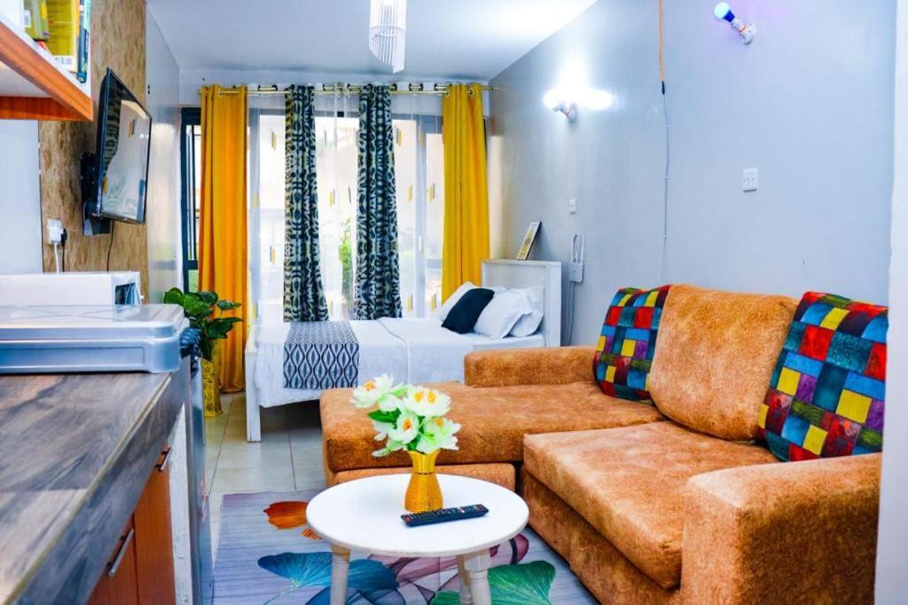 Suitetrails - KiKat FURNISHED STUDIO APARTMENTS
