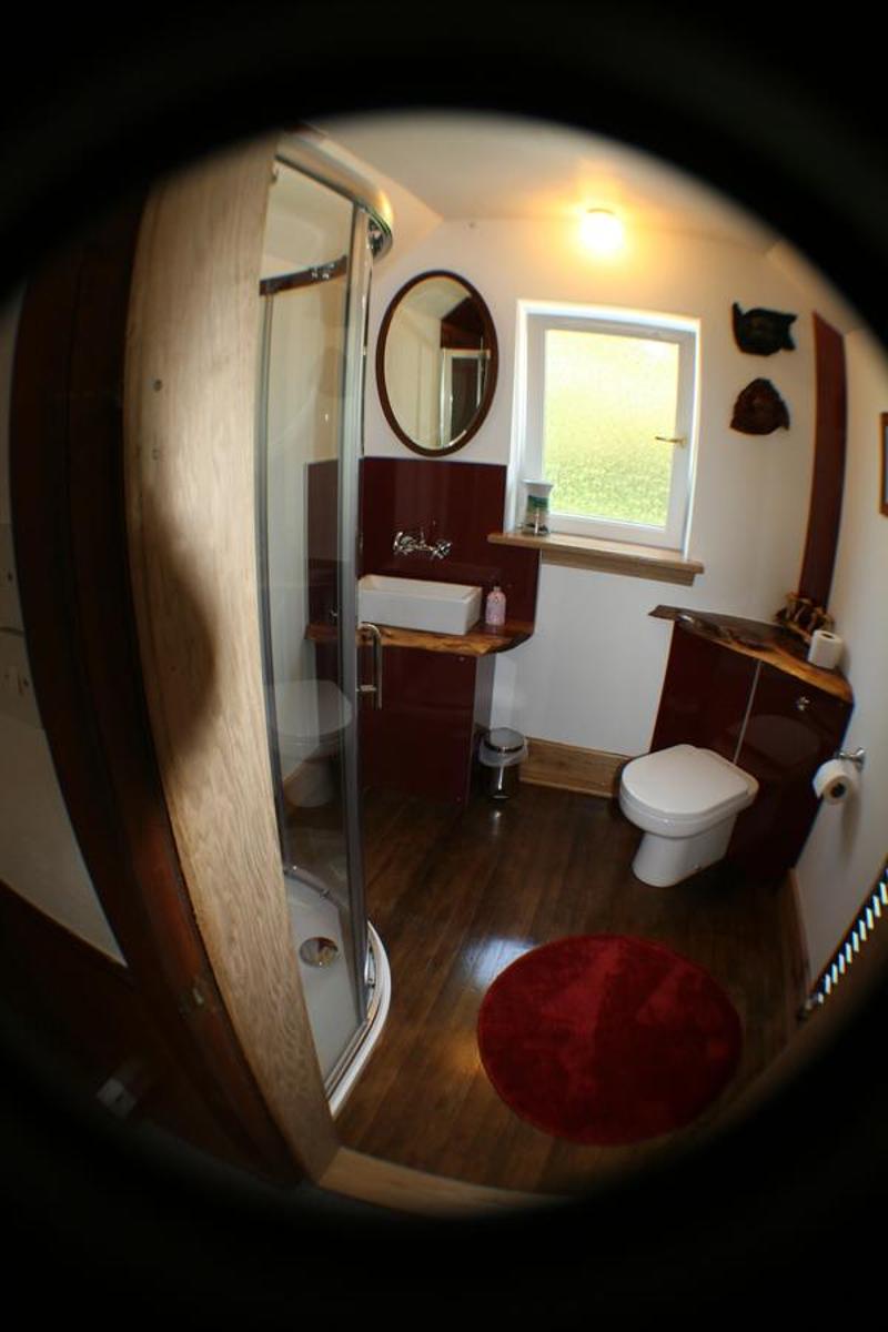 The Whitehouse - Housity