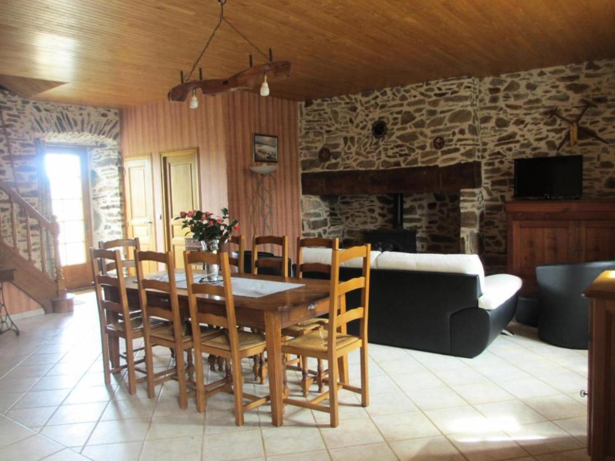 Gîte de France Gite de la genette 3 épis - Gîte de France 8 personnes 024 - Housity