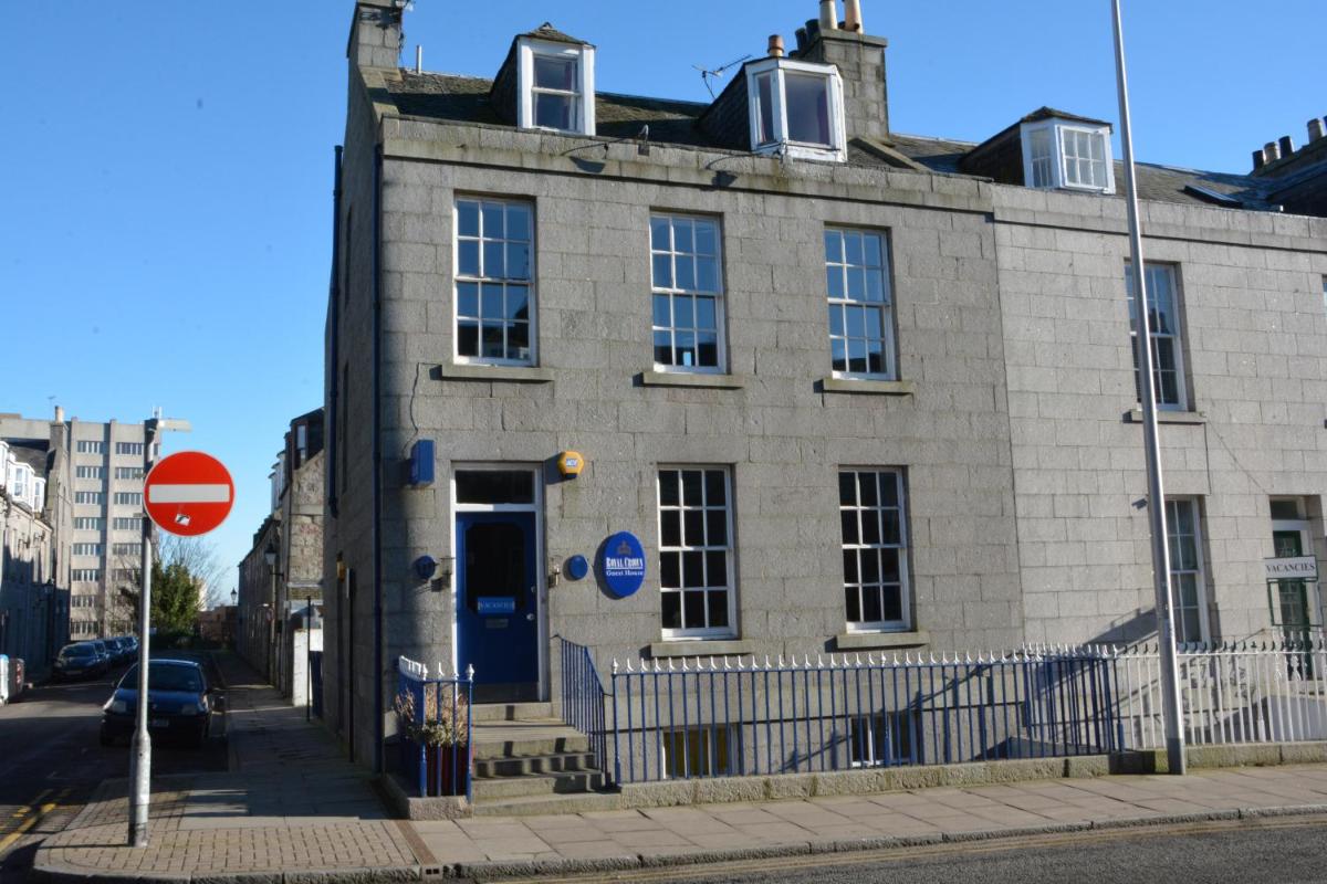 The Royal Crown Guest House - Housity