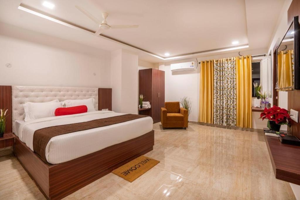 Rainbow Tower Hotel Airport Road - Housity
