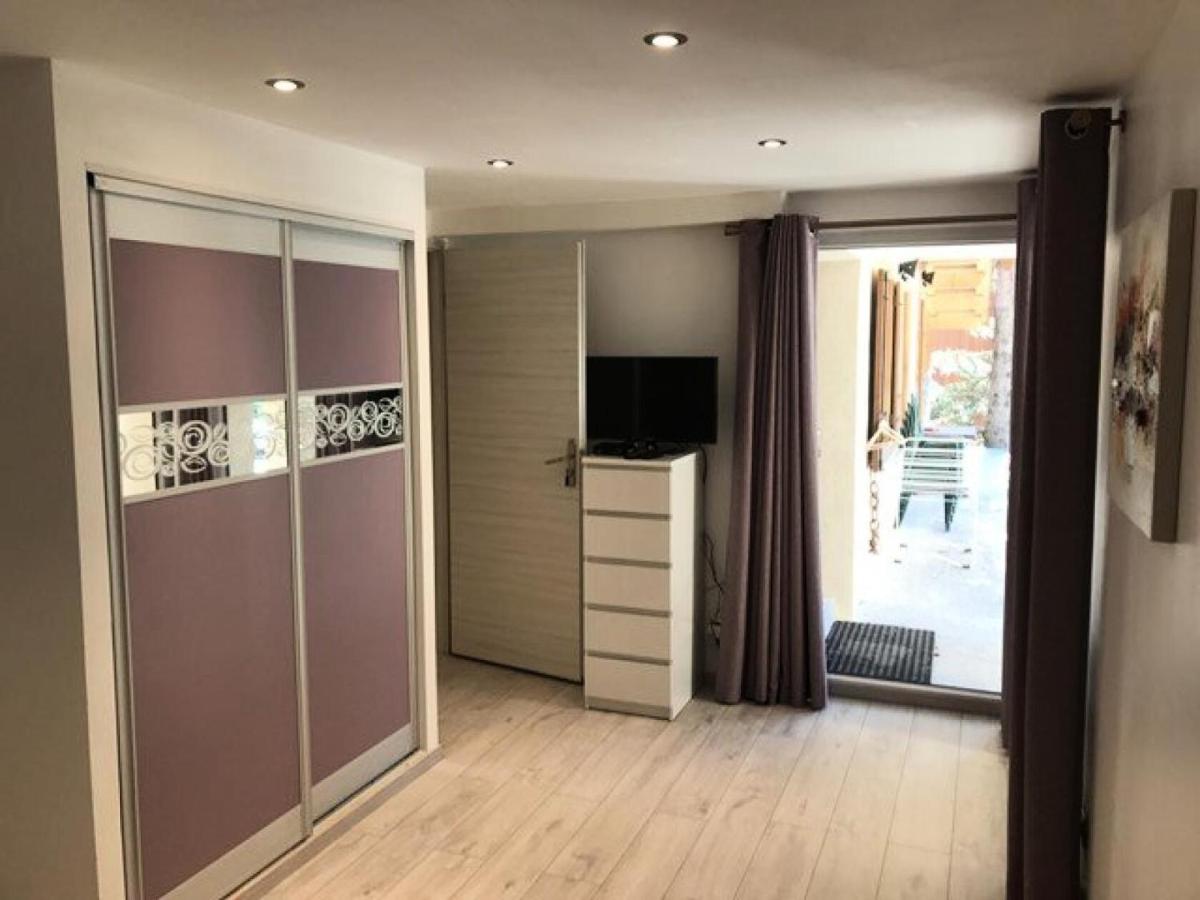 Résidence Regain - Chalets pour 6 Personnes 464 - Housity
