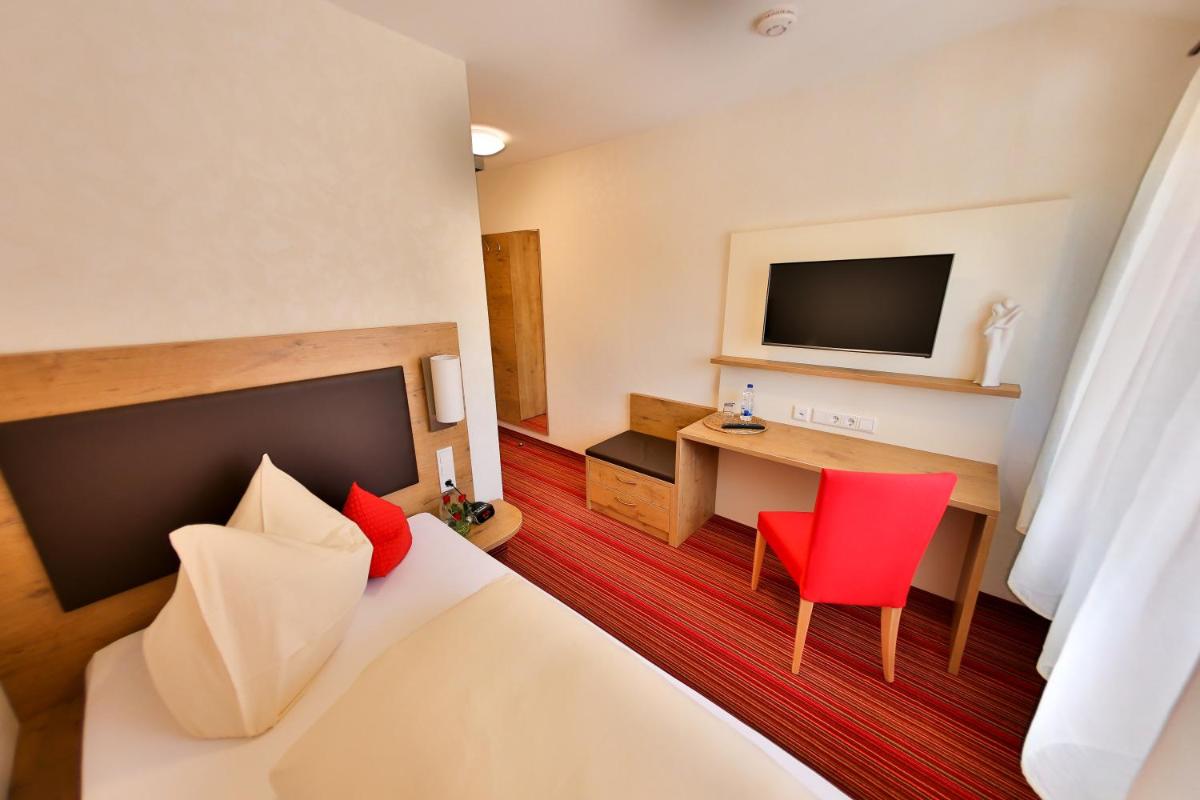 Hotel Ochsen - Housity