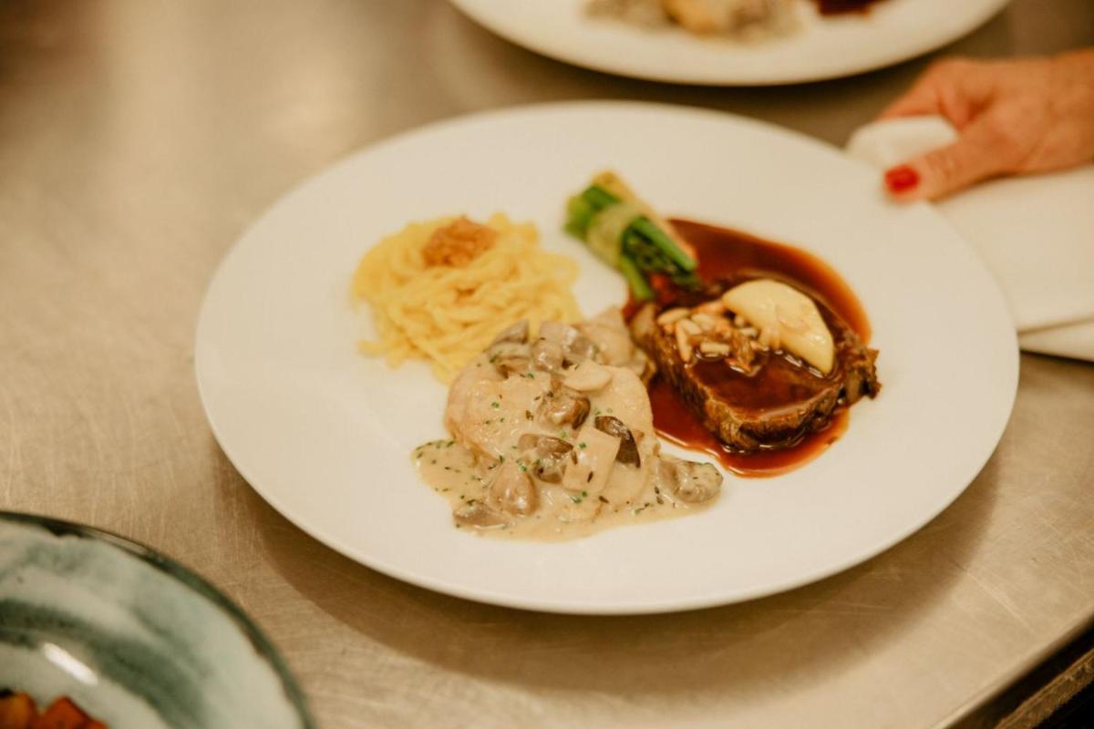 Essen im Hotel oder in der Nähe