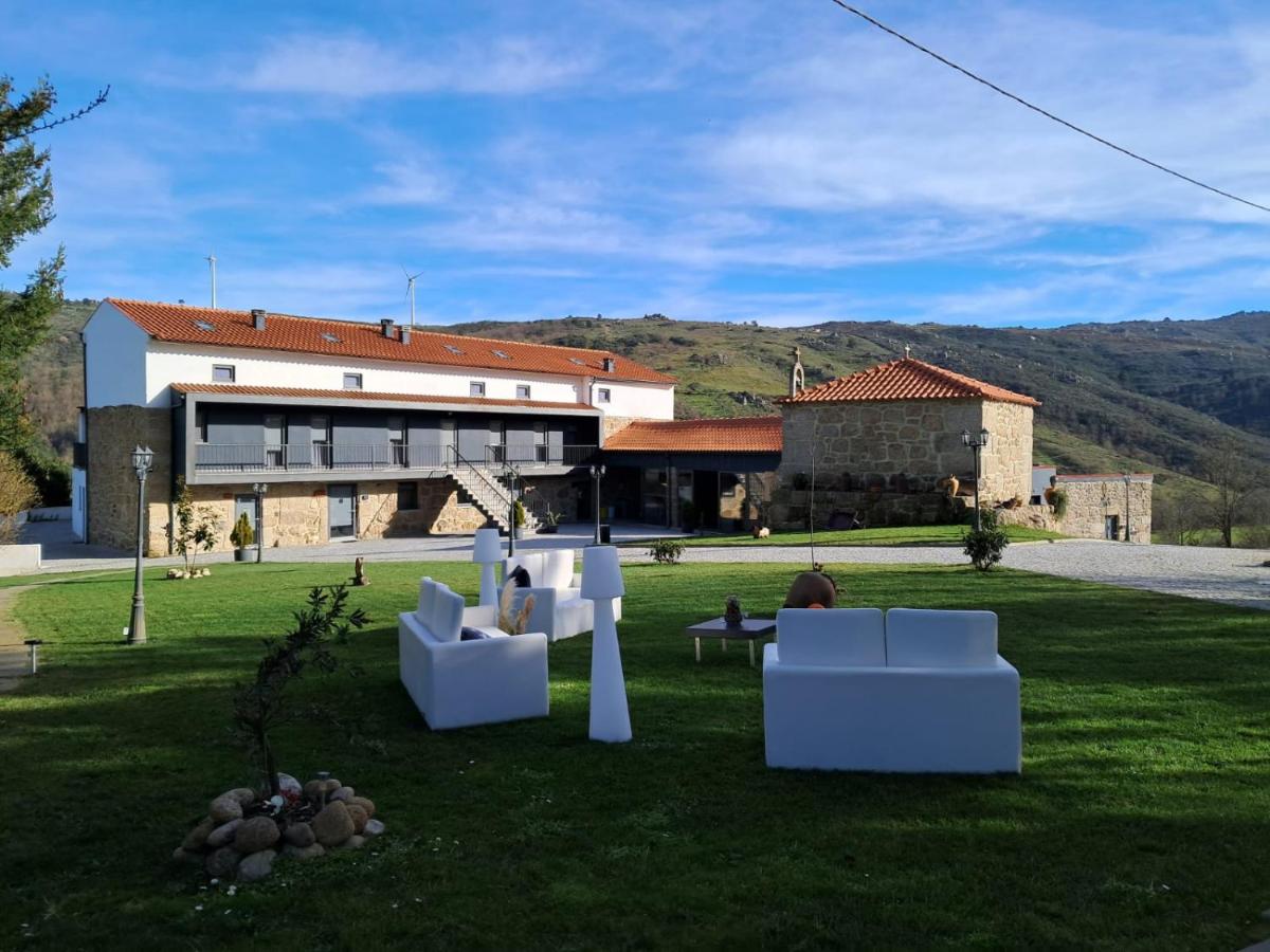 Alqueiturismo - Casas de Campo - Housity