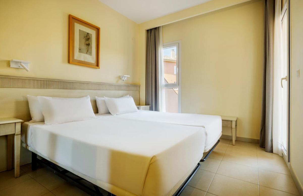 Ilunion Sancti Petri - Housity